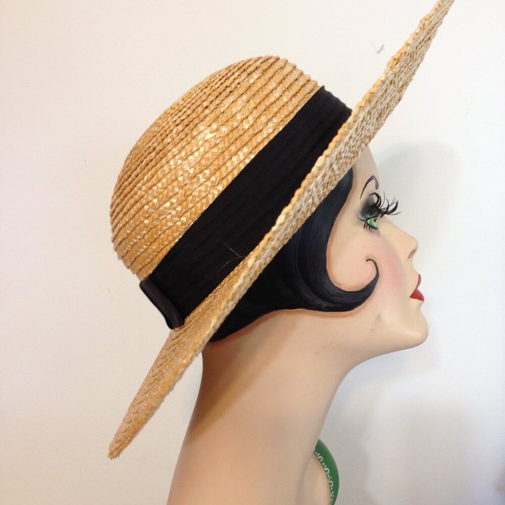 Woman's Straw Summer Hat